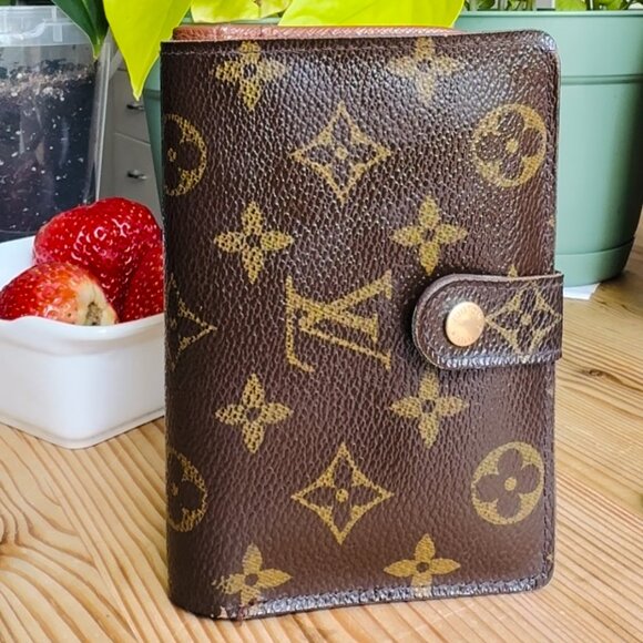 Louis Vuitton Brown and Gold Monogram Wallet EUC for the age vintage wallet - Picture 1 of 16